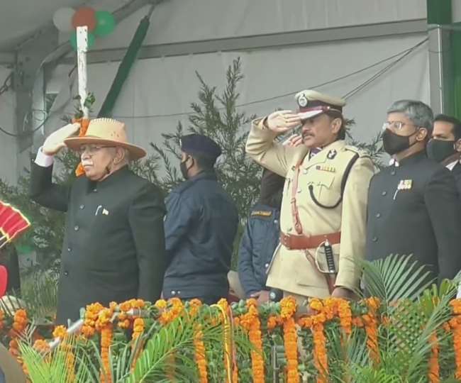 हरियाणा सीएम मनोहर लाल ने बेरोजगारों को दी सौगात, जानिए गणतंत्र दिवस पर कौन-कौन से किए वायदे