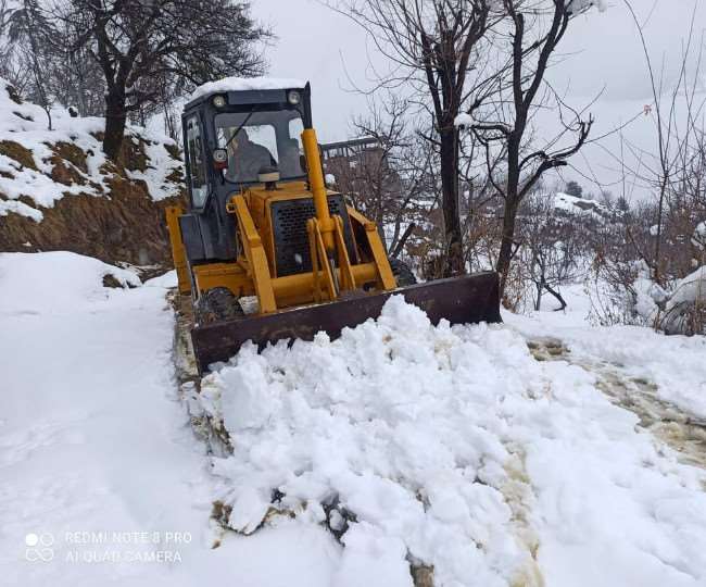 हिमाचल प्रदेश में आज भी कुछ स्थानों पर तेवर दिखा सकता है मौसम, चार दिन बाद भी 495 सड़कें बंद