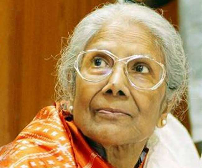 जानें कौन हैं संध्या मुखर्जी, जिन्होंने घोषणा से पहले पद्मश्री अवार्ड से किया इन्कार, अनिंद्य चटर्जी ने भी ठुकराया