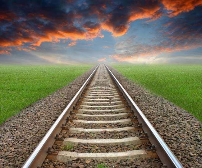 Indian Railways News: झारखंड-बिहार में 75 की स्पीड से चलाई जा रहीं ट्रेनें, जानिए वजह