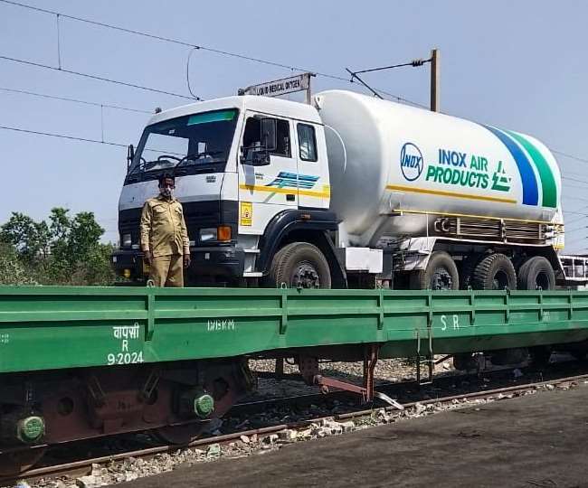 Bareiily Oxygen Supply News : बरेली पहुंची 13वीं ऑक्सीजन एक्सप्रेस, मुरादाबाद भी भेजी जाएगी ऑक्सीजन