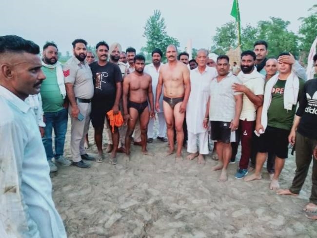 बाबा नत्थू शाह जी की दरगाह पर वार्षिक छिज मेला करवाया
