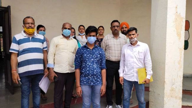 हैदराबाद के कपड़ा कारोबारी का नाबालिग बेटा अंबाला में मिला