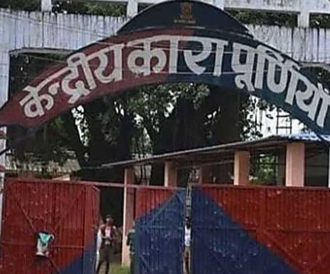 पूर्णिया जेल पर कमिश्नर और एसपी का छापा, एक घंटे तक चला सर्च, व्यवस्था पर जताया संतोष