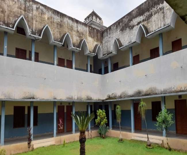 Maulana Kaleem News : मतांतरण का कंट्रोल रूम था मौलाना का मदरसा, ड्राइवर सलीम दे रहा था कलीम का साथ
