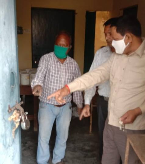 आयुर्वेदिक अस्पताल का ताला तोड़कर चोरी