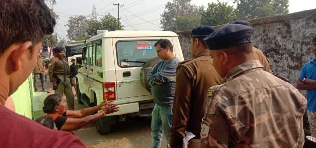 हत्या मामले की जांच को रोहड़ाबांध पहुंचे डीएसपी