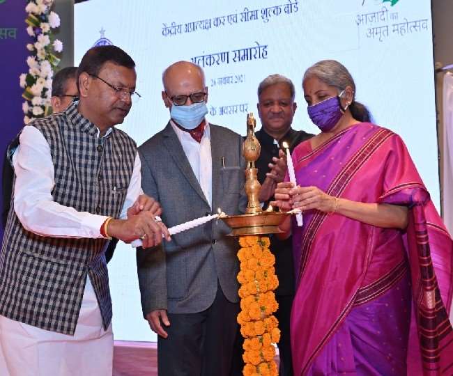 केंद्रीय वित्त मंत्री निर्मला सीतारमण ने कहा, मासिक जीएसटी संग्रह बना आर्थिक विकास का बैरोमीटर