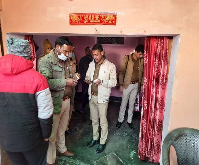 Murder in Meerut: मेरठ में घर में घुसकर महिला की चाकू गोदकर हत्या, पुलिस जांच में जुटी
