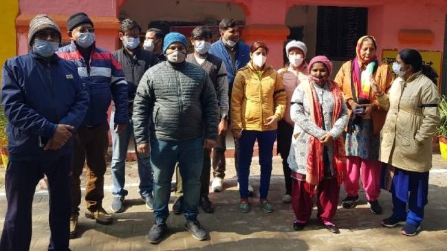 चिकित्सक मारपीट प्रकरण: सरकारी अस्पतालों में स्टाफ ने काली पट्टी बांधकर की ड्यूटी