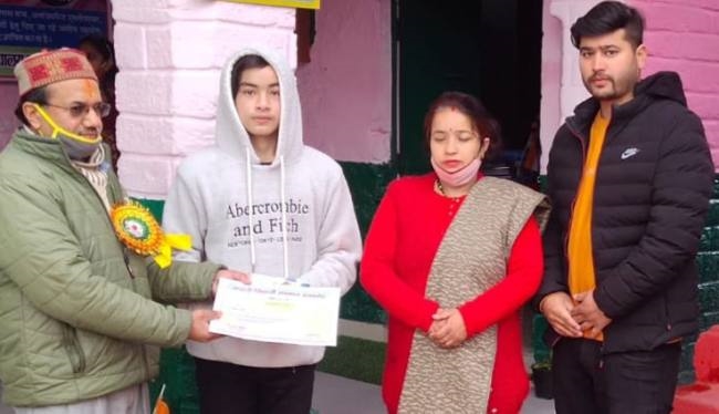 हर्षोल्लास के साथ मनाया 73 वां गणतंत्र दिवस