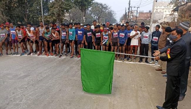 क्रास कंट्री रेस में बृजेश व संध्या विजेता