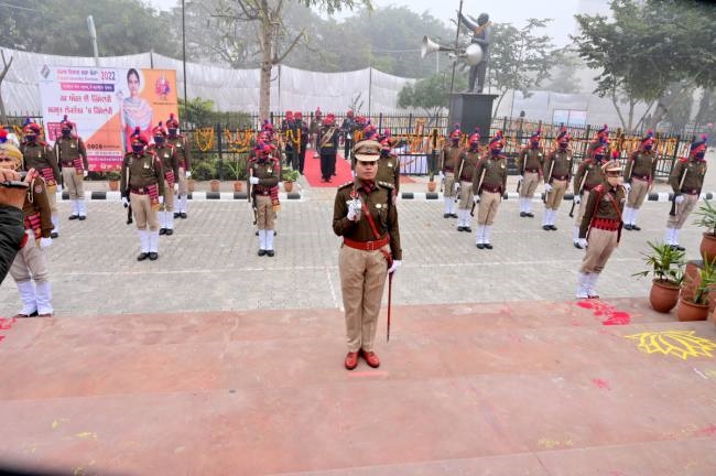 संविधान निर्माण में योगदान देने वालों को नमन : सिंगला