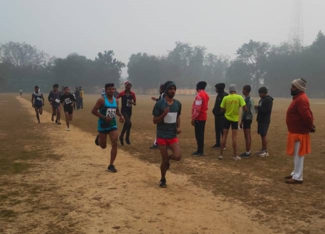 क्रास कंट्री रेस में सुधांशु व मांडवी ने मारी बाजी