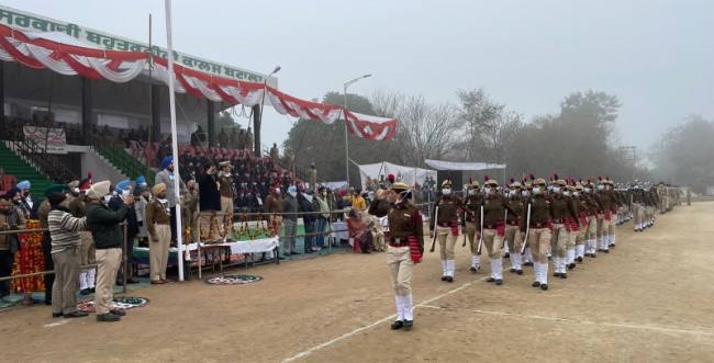 शान से फहराया तिरंगा, हर दिल बोला-जय हिंद