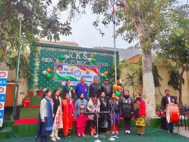 आरकेएस स्कूल ने 73वां गणतंत्र दिवस मनाया