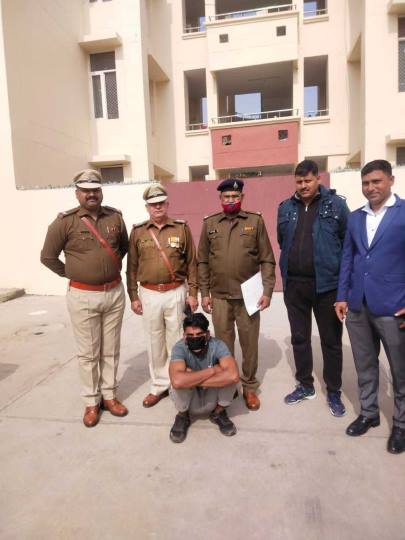वांछित वसीम उर्फ चट्टू को पुलिस ने किया काबू