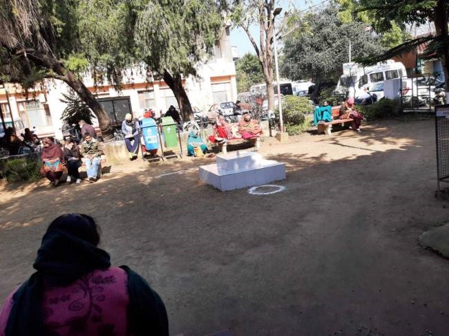 धूप तो खिली पर लोगों ठंड से नहीं मिली राहत