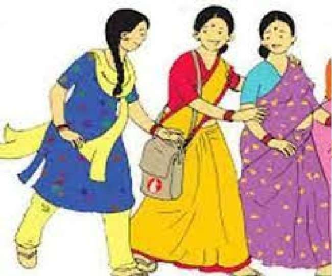 लगन और निष्ठा से किया काम तो मिला इनाम, प्रयागराज में आशा और ग्राम प्रधानों का सम्मान