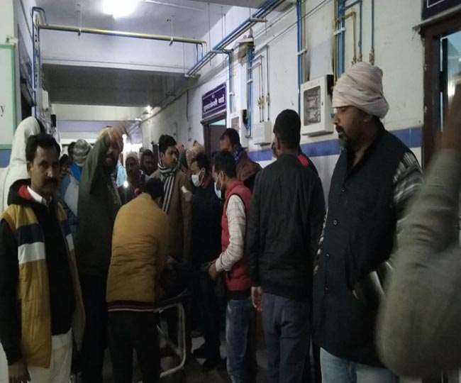 बक्सर में घर लौट रहे युवक को घेरकर दो बदमाशों ने मार दी गोली, गंभीर हालत में वाराणसी रेफर