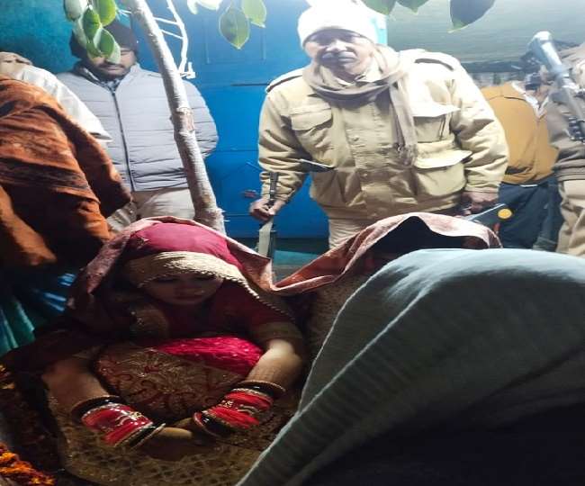 गुस्से में बारात लेकर वापस जा रहा था दूल्हा, फिर पुलिस की हुई एंट्री, और टूटने से बच गई शादी