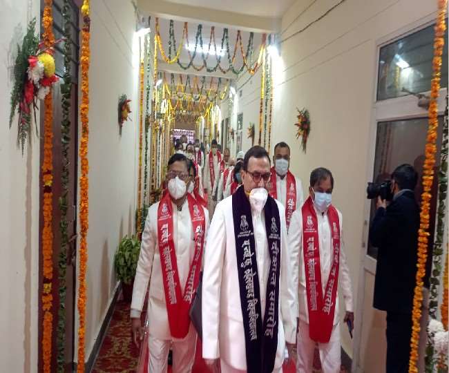 बेहद सादगी से मना रुविवि का दीक्षा समारोह, मेडल पाने वाले मेधावियों के अभिभावक भी नहीं हो सके शामिल