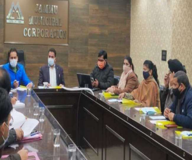 स्वच्छ जम्मू बनाने को हर मुहल्ले में आएंगे निगम के आटो, स्वच्छ भारत कमेटी ने दिए निर्देश
