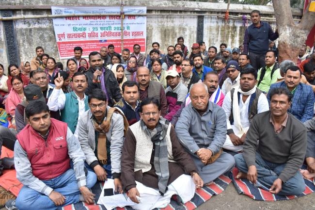 अब नहीं चलेगी सरकार की दमनकारी नीति