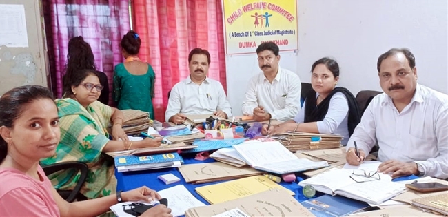 किशोरी ने परिवार के साथ जाने से किया इन्कार