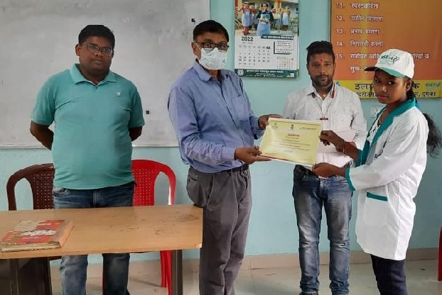 हुनर हासिल करने के बाद अब आर्थिक स्वावलंबन की ओर बढ़ें महिलाएं