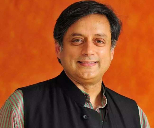 थरूर ने कहा- पेगासस मामले की सुप्रीम कोर्ट की निगरानी में हो जांच, केंद्र जासूसी कराने पर खर्च कर रही सरकारी धन