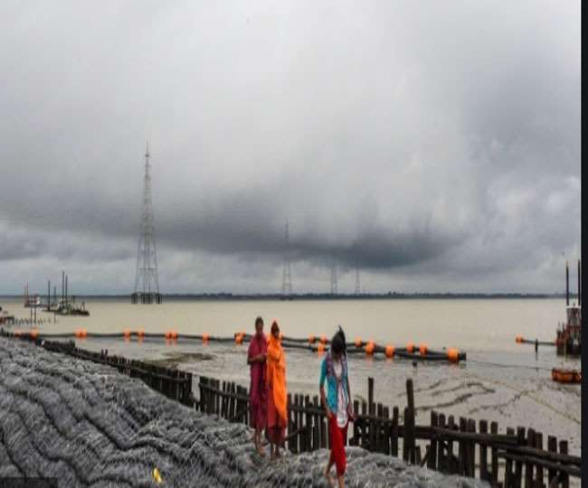Cyclone Rose: चक्रवात 'गुलाब’ से मुकाबले के लिए तैयार बंगाल सरकार