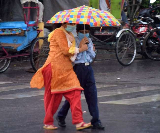 Cyclone Gulab: तट से टकराया चक्रवात गुलाब, यूपी के मौसम में भी होगा बदलाव; कई जिलों में बारिश की संभावना
