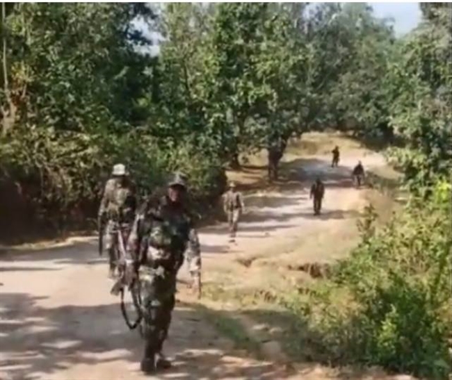 तस्वीर दिखाकर पहचान की जा रही माओवादियों की, चल रहा आपरेशन