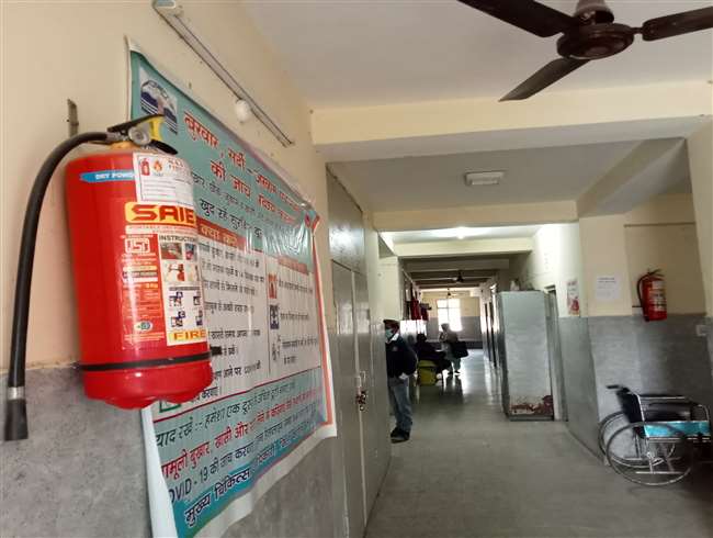 सिविल अस्पताल इंदौरा में आग से निपटने के लिए एक भी फायर हाइड्रेंट नहीं