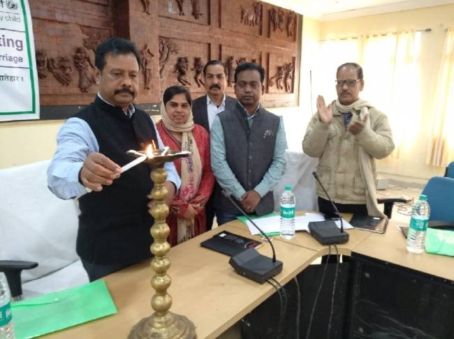 बाल विवाह करने वाले अभिभावक होंगे सरकारी योजना से वंचित : उपायुक्त