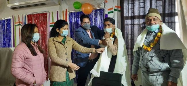 सादगी के साथ मनाया 73 वां गणतंत्र दिवस