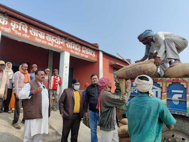 भंडारण की क्षमता न होने से धान की खरीदारी हुई प्रभावित