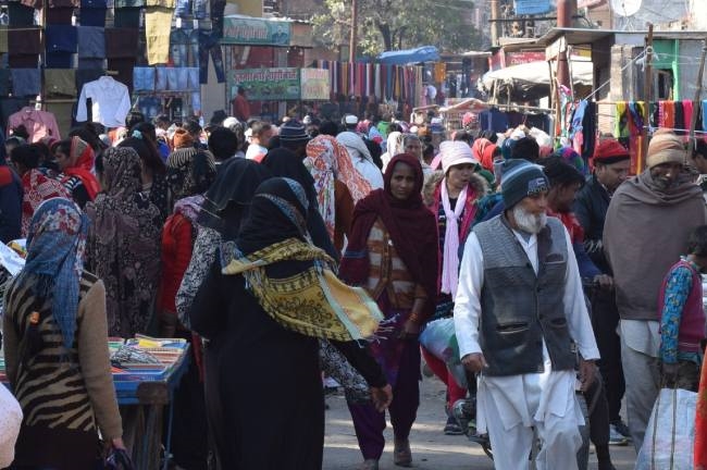 कोरोना 43 हुए संक्रमित, लापरवाही भी नहीं कम