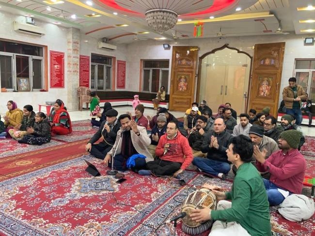 भजनों से संगत को किया निहाल