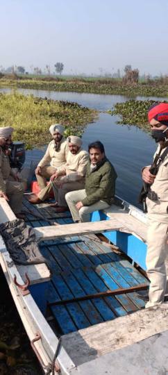 सतलुज दरिया से एक लाख 1200 लीटर लाहन बरामद