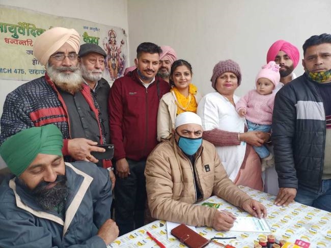 धन्वंतरि वैद्य मंडल ने लगाया निश्शुल्क आयुर्वेदिक चिकित्सा शिविर