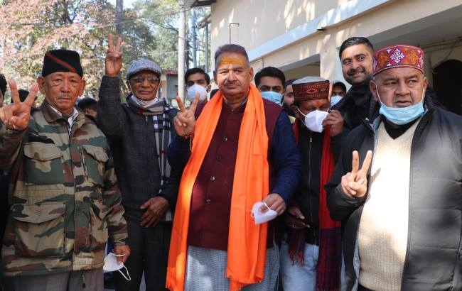 अंतिम दिन जोशी, धस्माना समेत 64 ने किया नामांकन