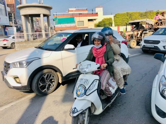 संगरूर जिले में उम्मीदवारों ने अपने नामांकन दाखिल किए