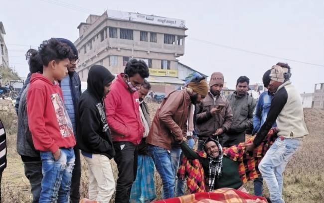 बरहरवा में ट्रेन से कट कर युवक की मौत