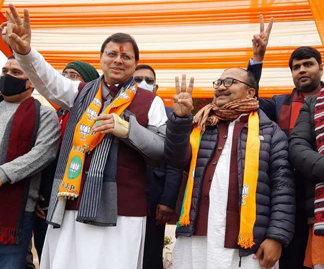 सीएम धामी ने नामांकन के बाद किया चुनाव प्रचार का शंखनाद, कहा-जनता तक पहुंचायी कल्याणकारी योजनाएं