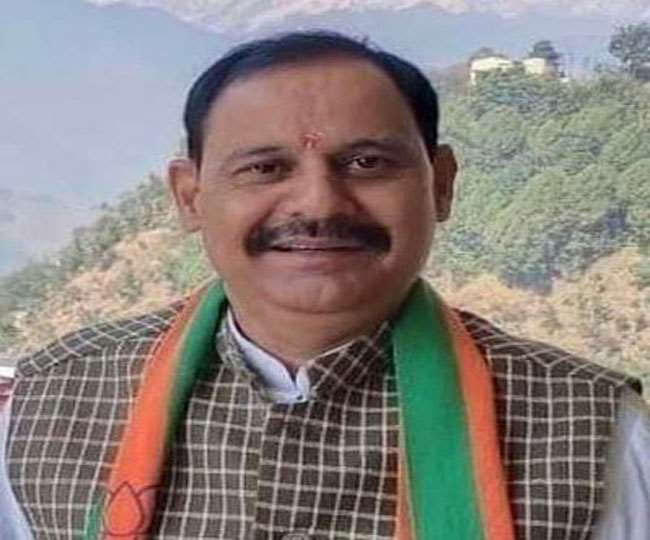 डोईवाला विधानसभा सीट: त्रिवेंद्र की हां पर आगे सरकी गैरोला की गाड़ी
