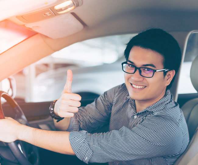 कम उम्र में हेल्थ इंश्योरेंस पॉलिसी लेने के क्या हैं फायदे, जानिए