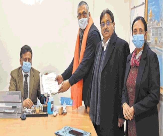पंजाब चुनाव 2022: जालंधर में इन चार प्रत्याशियों ने भरा नामांकन, भाजपा उम्मीदवार भंडारी से ज्यादा अमीर उनकी पत्नी