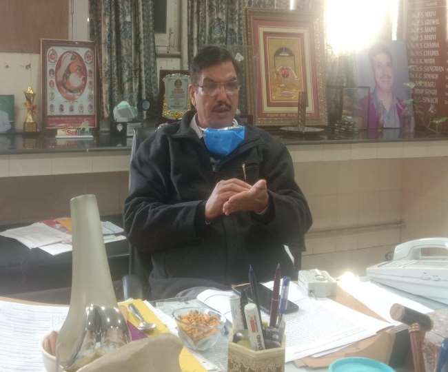 रोहतक पीजीआई में हड्डी रोग विभाग के एचओडी डॉक्टर आरसी सिवाच ने अचानक दिया इस्तीफा, ये वजह
